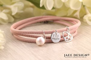 I love mom bracelet